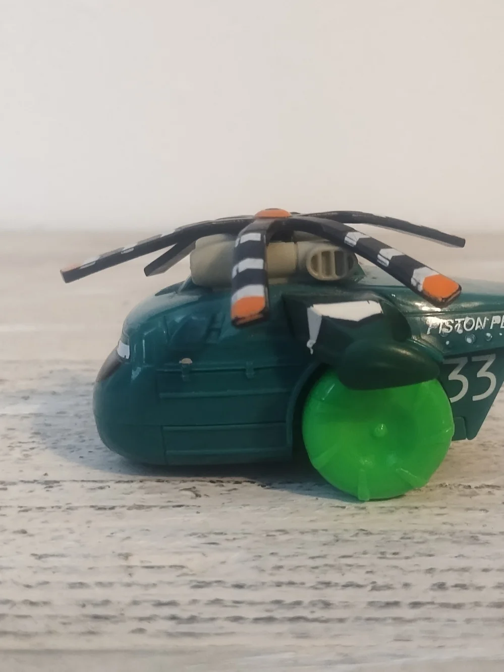 Disney Planes Fire & Rescue piston peak Helicopter Hydro Wheels